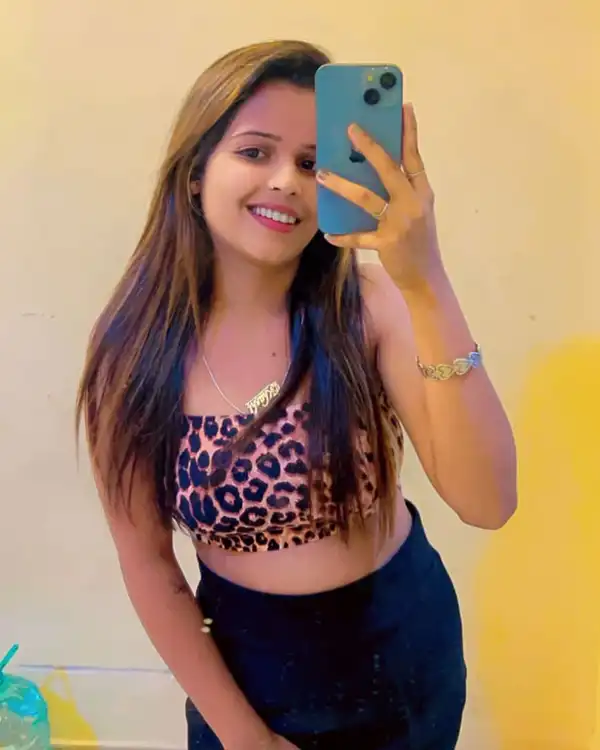 Nisha best call girls in Vadodara